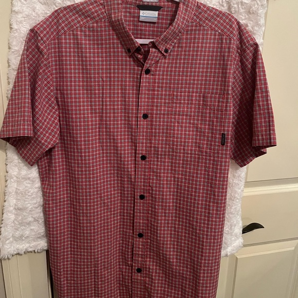 Columbia button up - Picture 1 of 6